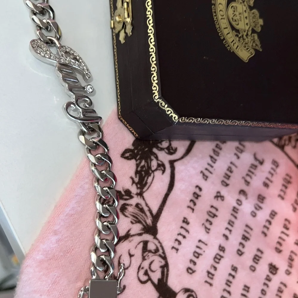 Vintage 💕Juicy Couture 🎀Silver pave Chain Bracelet Magnetic Safety Lock Closure